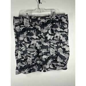 Levis Cargo Shorts Mens 42 Gray Camo Multi Pocket Utility Army Military Outdoor